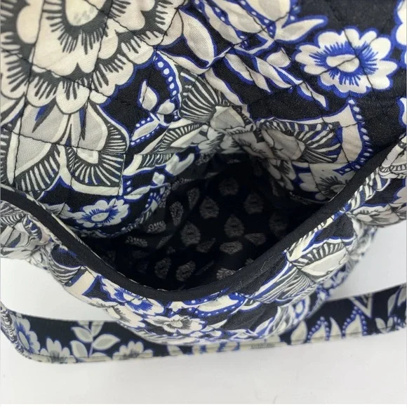Vera Bradley Glenna Shoulder Bag / Tote Lotus Retired Pattern EUC - Picture 8 of 10